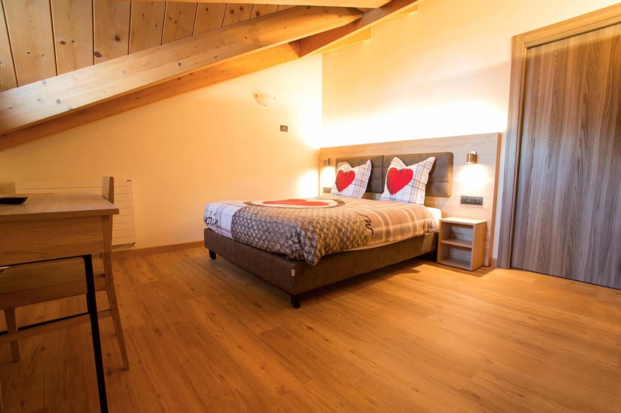 Steinbock B&B - Apartaments Livigno Bagian luar foto